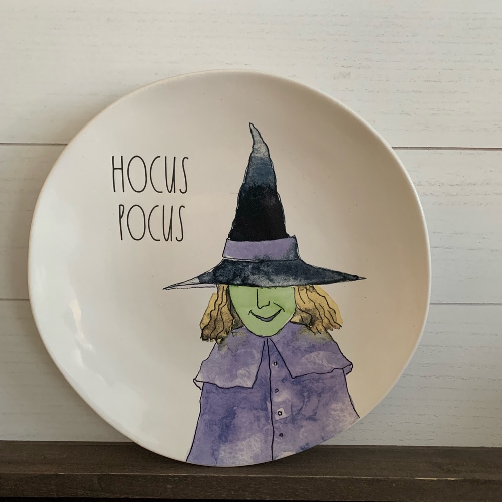 Rae Dunn Halloween HOCUS POCUS witch large dinner plate. - NWT